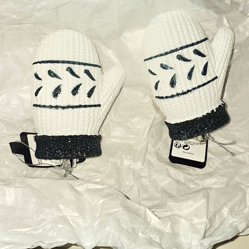 Shatterproof mitten ornaments